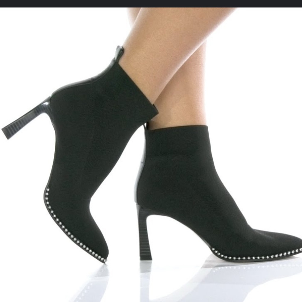 BCBGENERATION BIANKA WOMENS ANKLE SOCKS STUDDED BOOTS BLACK/SILVER HARDWARE